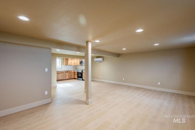 11171 Pump Rd, Nampa, ID 83686