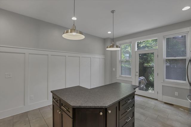 113 E Sycamore Street, 111, Columbus, OH 43206