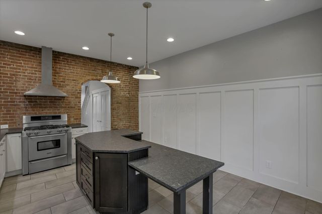 113 E Sycamore Street, 111, Columbus, OH 43206