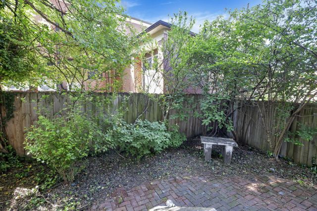 113 E Sycamore Street, 111, Columbus, OH 43206