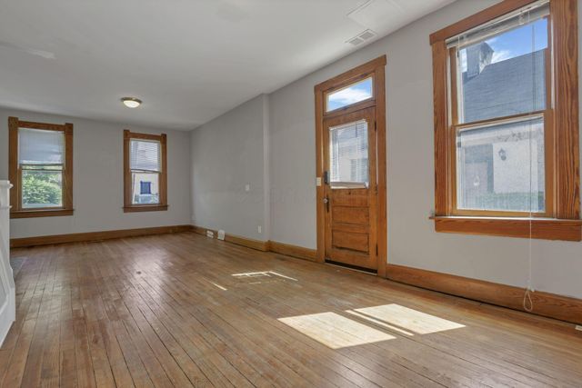 113 E Sycamore Street, 111, Columbus, OH 43206