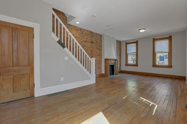113 E Sycamore Street, 111, Columbus, OH 43206