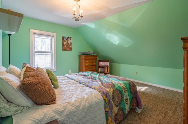 12 Chase Street, Hooksett, NH 03106