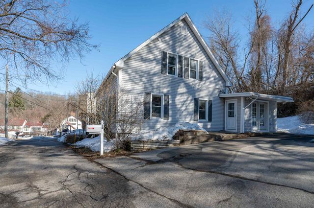 12 Chase Street, Hooksett, NH 03106
