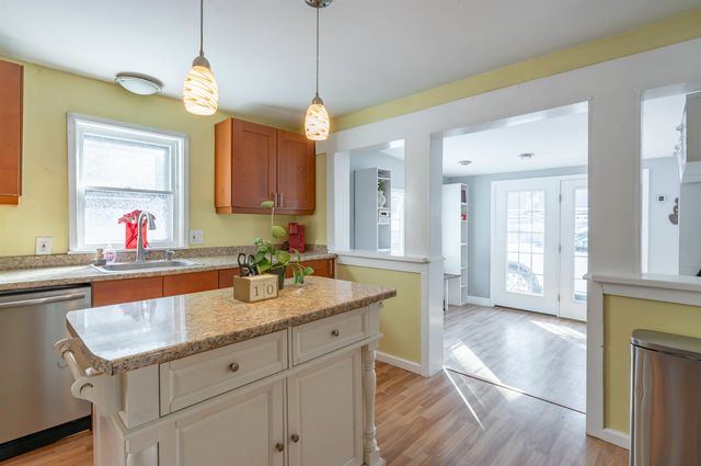 12 Chase Street, Hooksett, NH 03106