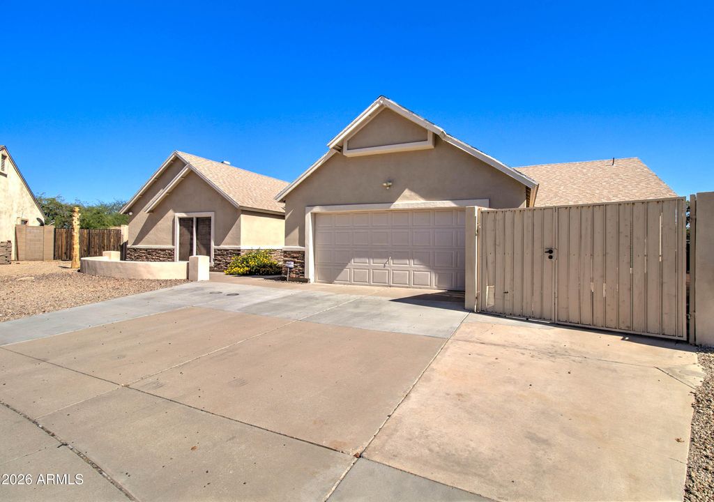 4509 E PEARCE Road, Phoenix, AZ 85044 — photo 2