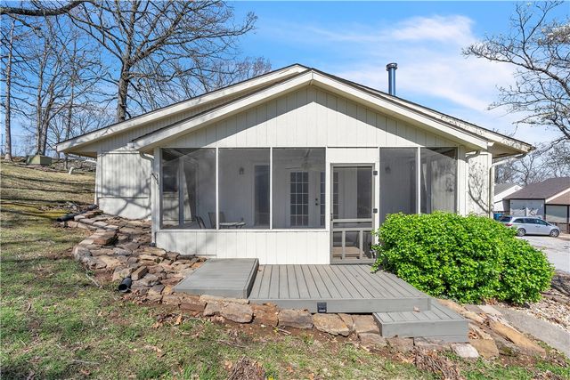 28 Estes Drive, Bella Vista, AR 72715