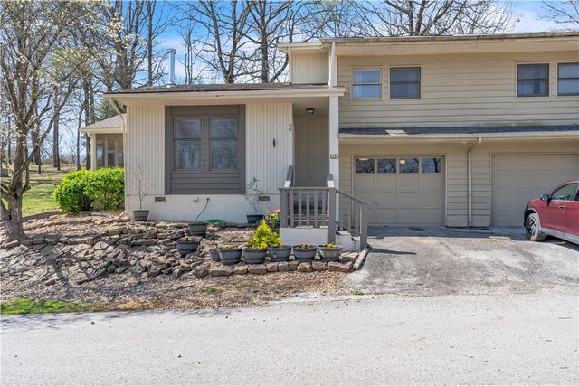 28 Estes Drive, Bella Vista, AR 72715