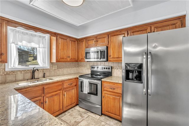 28 Estes Drive, Bella Vista, AR 72715