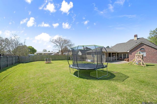 17476 Mccrory 1 Rd, Prairieville, LA 70769