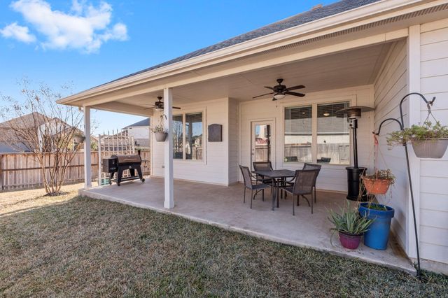 20104 Crystal Falls Court, Montgomery, TX 77316