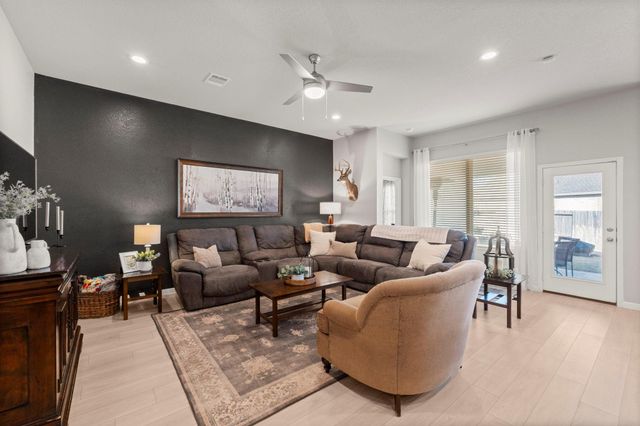 20104 Crystal Falls Court, Montgomery, TX 77316