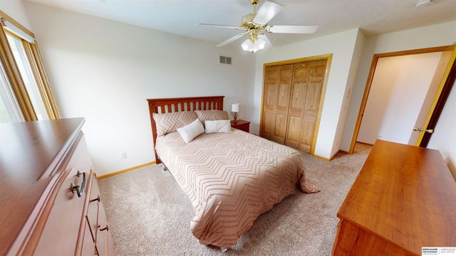 17227 Cattle Gate Lane, Kennard, NE 68034