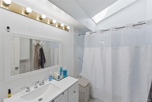 4331 Del Rio Court, Denver, CO 80239