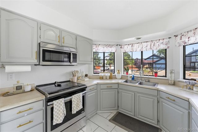 4331 Del Rio Court, Denver, CO 80239