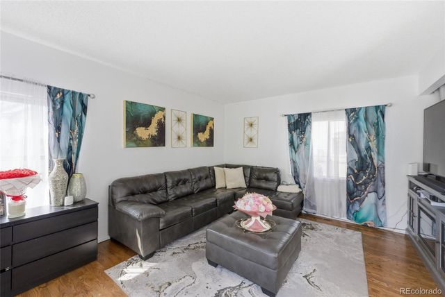 4331 Del Rio Court, Denver, CO 80239
