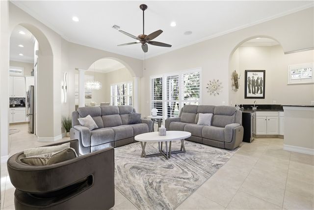 9064 Englewood Court, Vero Beach, FL 32963