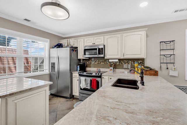 101 Barnwell St Apt 37E, North Myrtle Beach, SC 29582