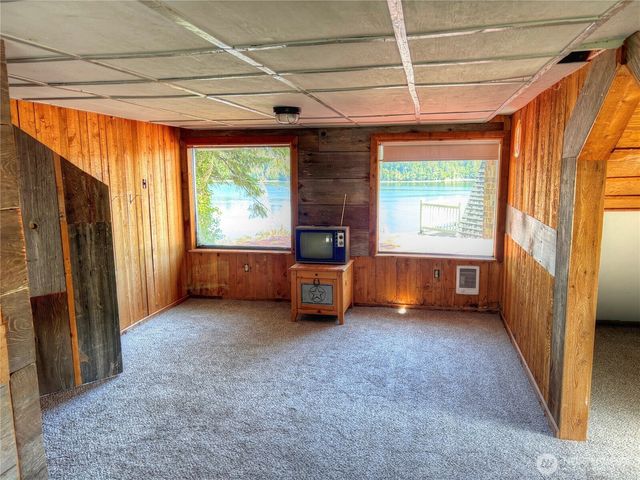 81 E Panorama Way, Grapeview, WA 98546