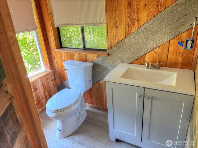 81 E Panorama Way, Grapeview, WA 98546