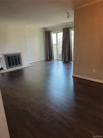 1549 S Hill Boulevard, Bloomfield Hills, MI 48304