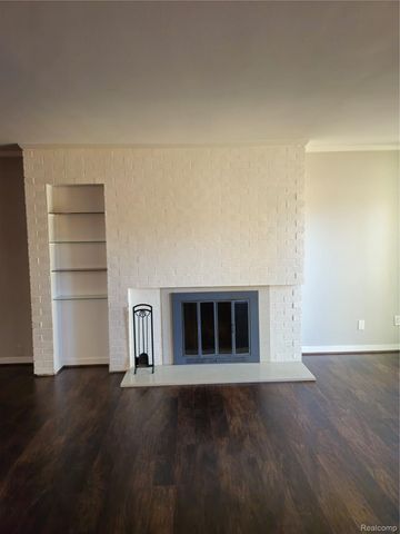 1549 S Hill Boulevard, Bloomfield Hills, MI 48304