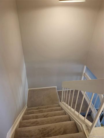 1549 S Hill Boulevard, Bloomfield Hills, MI 48304