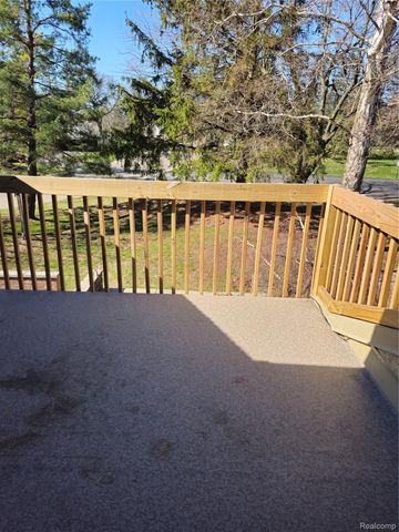 1549 S Hill Boulevard, Bloomfield Hills, MI 48304
