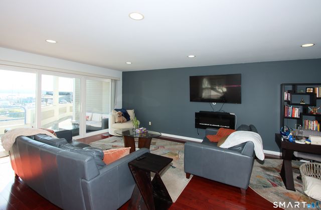 14 Harbour Close 14, New Haven, CT 06519