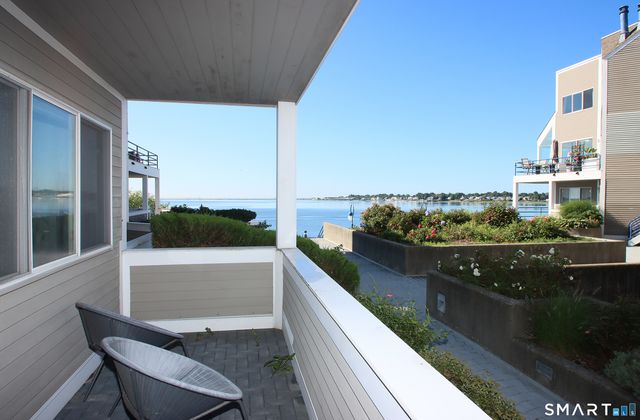 14 Harbour Close 14, New Haven, CT 06519