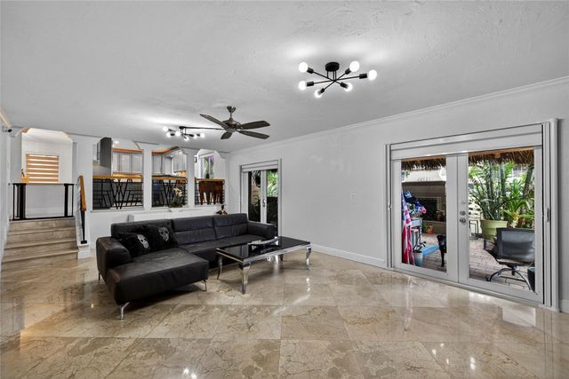 629 Kensington Place, Wilton Manors, FL 33305