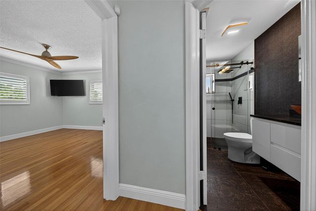 629 Kensington Place, Wilton Manors, FL 33305