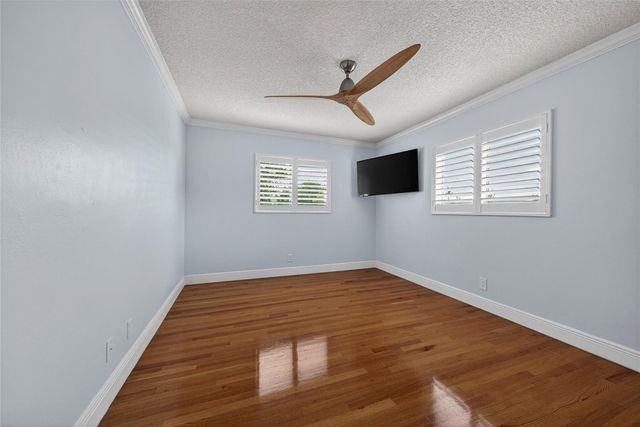 629 Kensington Place, Wilton Manors, FL 33305