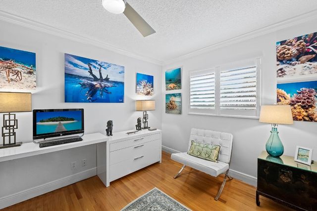 629 Kensington Place, Wilton Manors, FL 33305