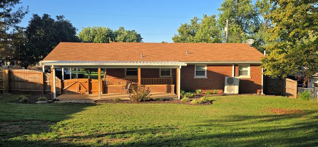 203 Overland Drive, Richmond, KY 40475
