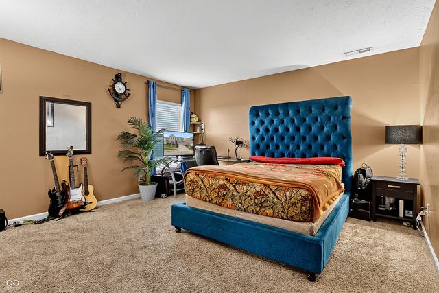 15108 Royal Grove Drive, Noblesville, IN 46060