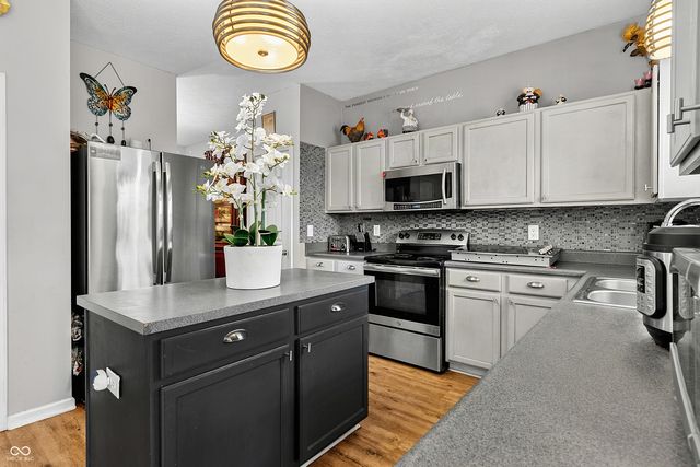 15108 Royal Grove Drive, Noblesville, IN 46060