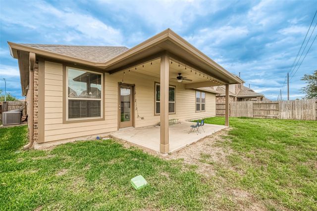 21315 Crested Valley Drive, Richmond, TX 77407