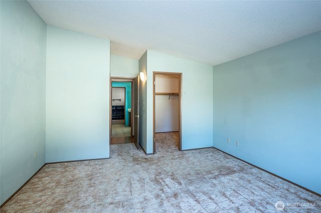 8401 Amber Drive SW, Lakewood, WA 98498