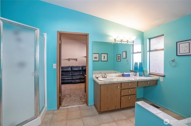 8401 Amber Drive SW, Lakewood, WA 98498