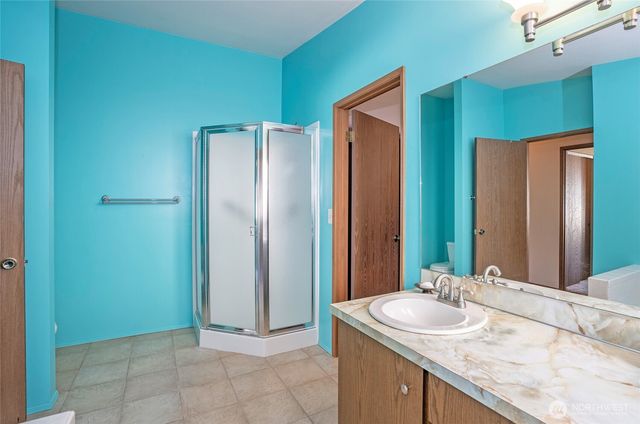 8401 Amber Drive SW, Lakewood, WA 98498