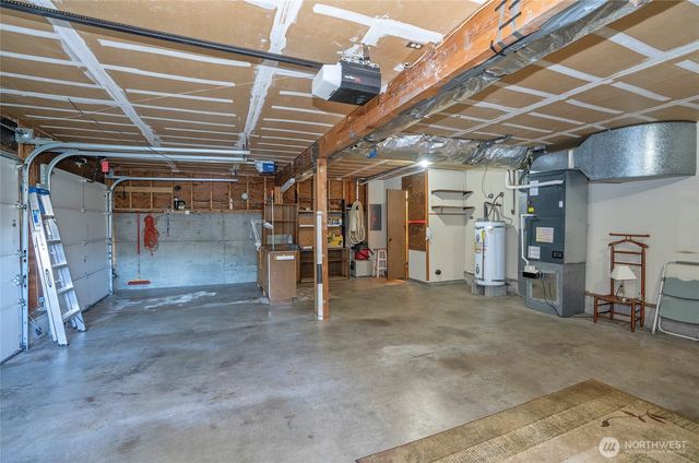 8401 Amber Drive SW, Lakewood, WA 98498