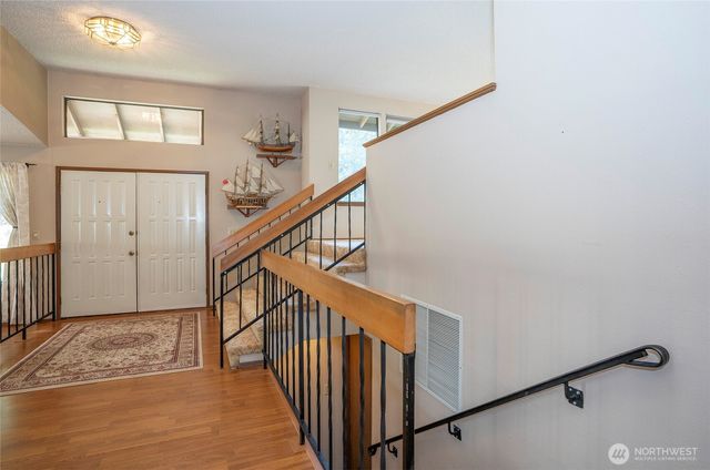 8401 Amber Drive SW, Lakewood, WA 98498