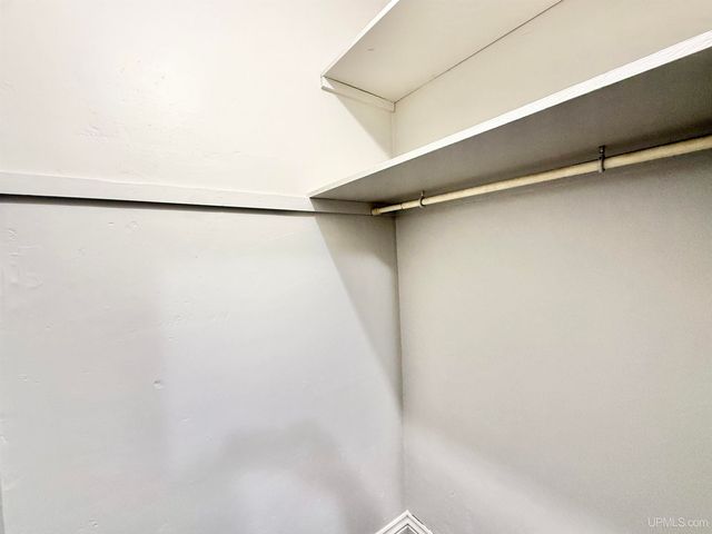 1031 Sheridan Road, Escanaba, MI 49829