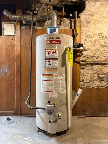 1031 Sheridan Road, Escanaba, MI 49829