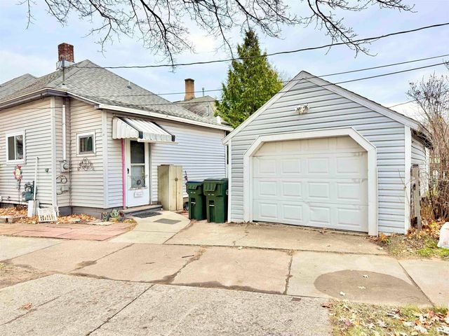 1031 Sheridan Road, Escanaba, MI 49829