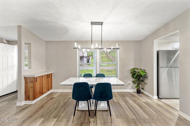 513 Southeast Central Street, Coeburn, VA 24230