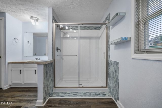 513 Southeast Central Street, Coeburn, VA 24230