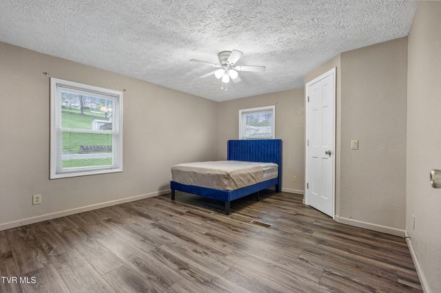 513 Southeast Central Street, Coeburn, VA 24230