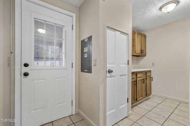 513 Southeast Central Street, Coeburn, VA 24230